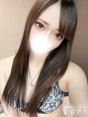 ロウ(22) 身長153cm、スリーサイズB85(C).W55.H83。上越デリヘル BLUE BIRD上越店(ブルーバード上越店)在籍。