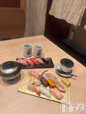 新潟デリヘル 奥様特急 新潟店(オクサマトッキュウニイガタテン) かなえ(25)の11月23日写メブログ「ご飯、、」