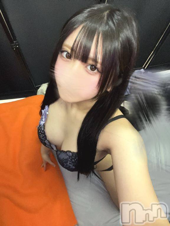 新潟デリヘル奥様特急 新潟店(オクサマトッキュウニイガタテン)えま(18)の2026年1月24日写メブログ「❤️体温、ちょうだい❤️」