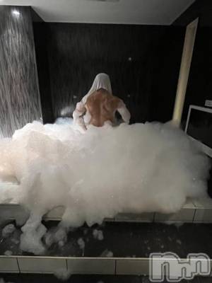 新潟デリヘル 奥様特急 新潟店(オクサマトッキュウニイガタテン) えま(18)の3月8日写メブログ「プロフェッショナル～泡風呂の流儀～」