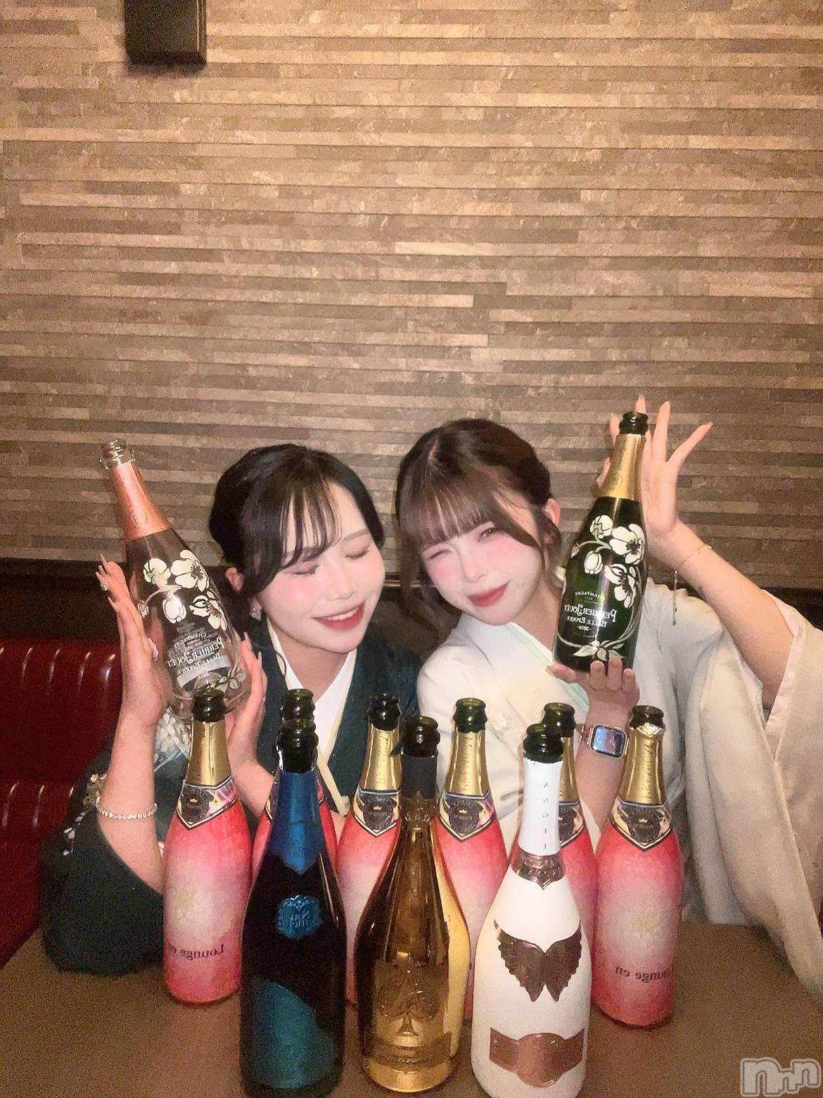 ƲХ顦Lounge en&.(饦󥸥) 2025ǯ127̥֥Grand Open ̵