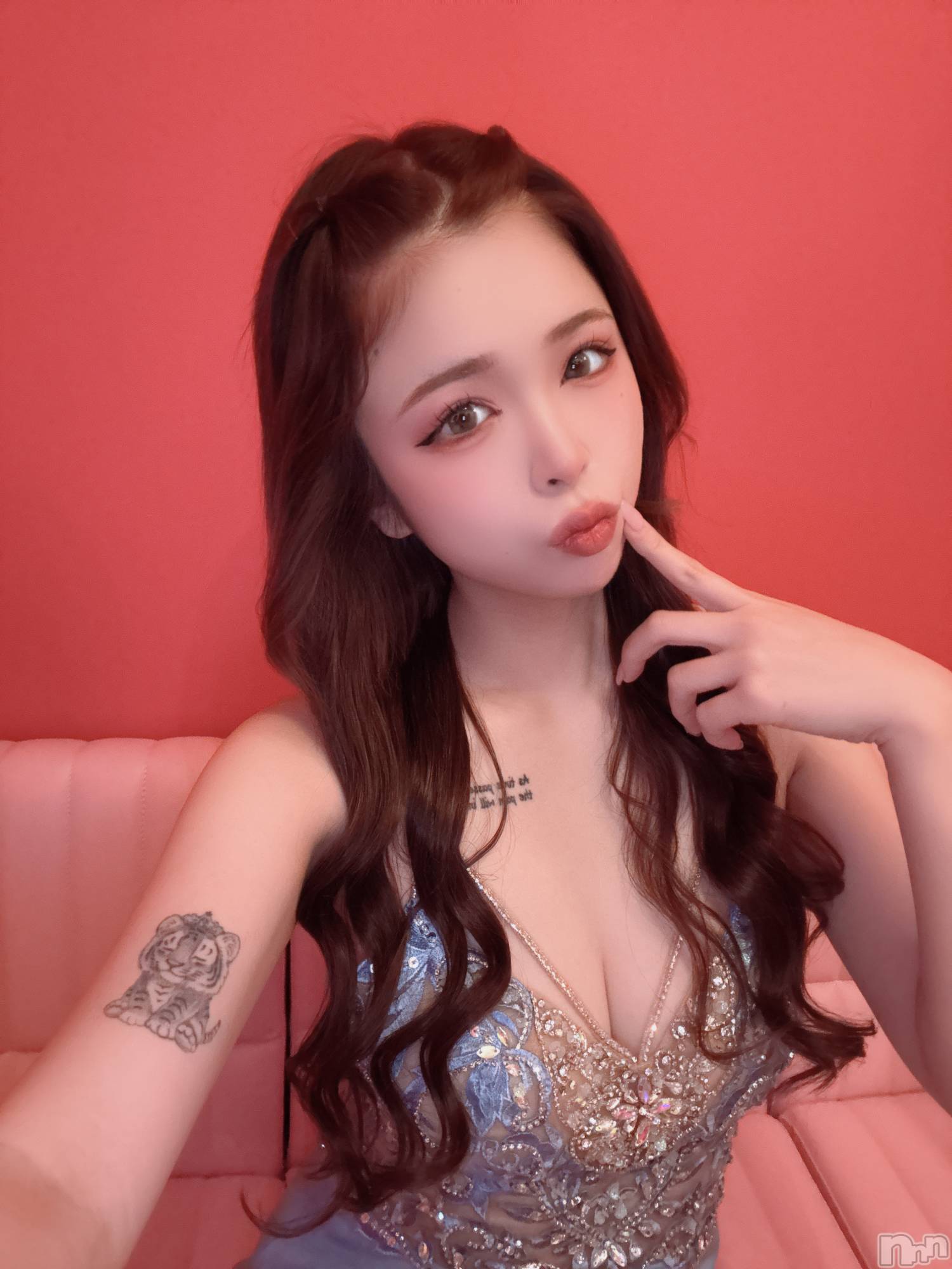 ��Ʋ����Х��顦�����Lounge en&.(�饦�󥸥���) ��2025ǯ12��23���̥�֥����֤��夷�厼���܎�������