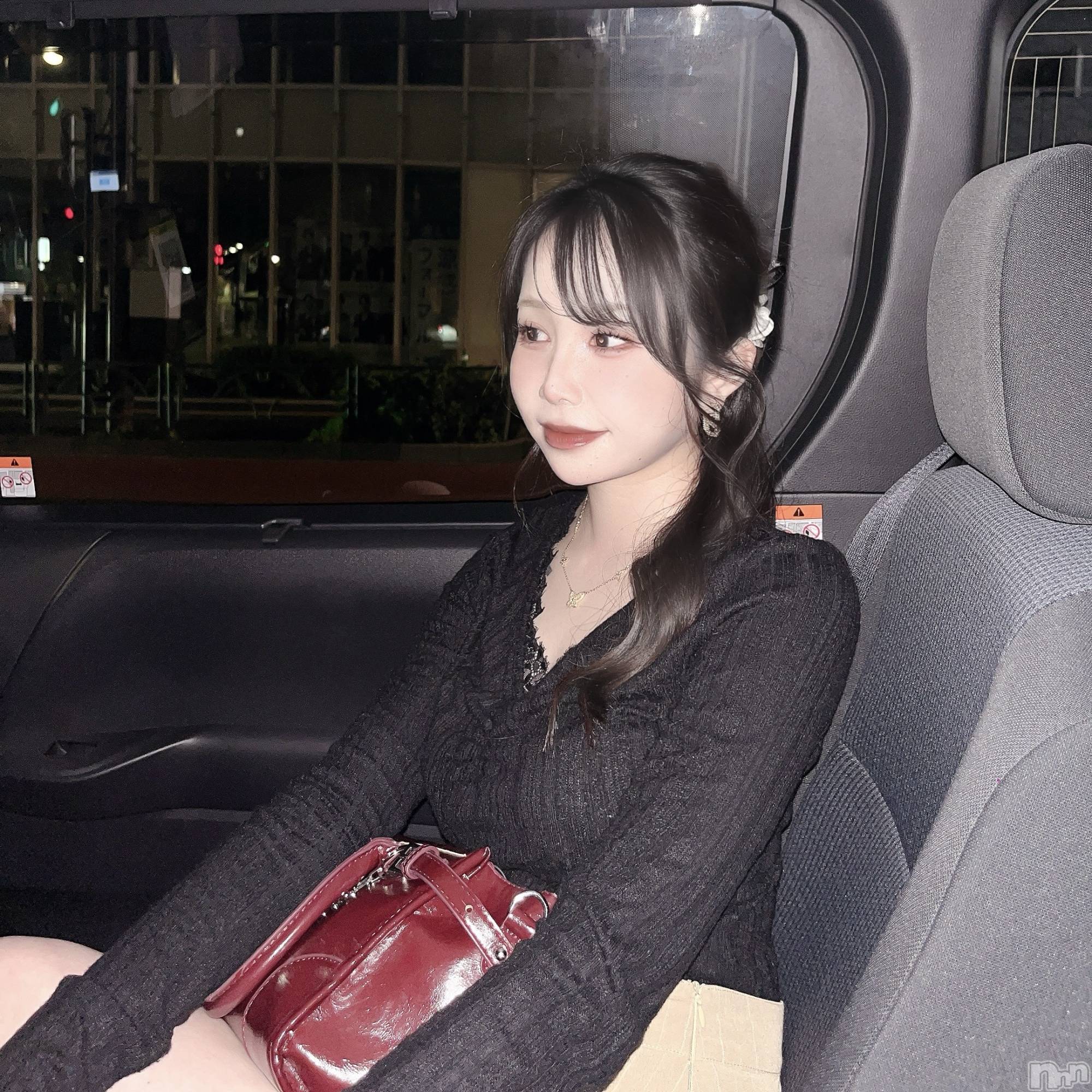 ��Ʋ����Х��顦�����Lounge en&.(�饦�󥸥���) ��2026ǯ1��13���̥�֥����֥��������ǵ���äƤ�勵����