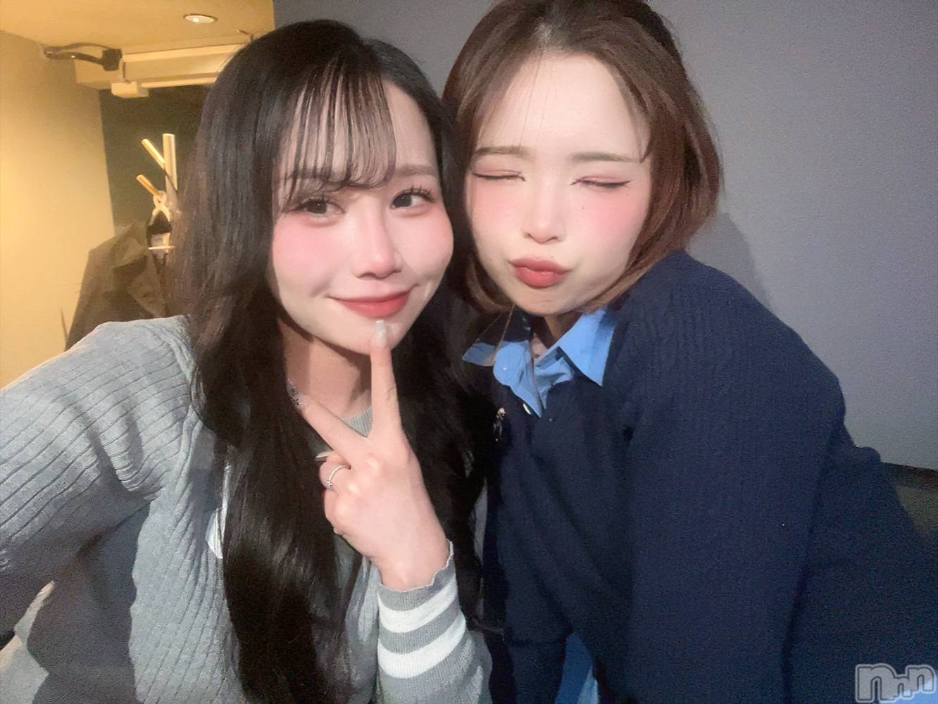 ��Ʋ����Х��顦�����Lounge en&.(�饦�󥸥���) ��2026ǯ1��25���̥�֥�����(������`��)��