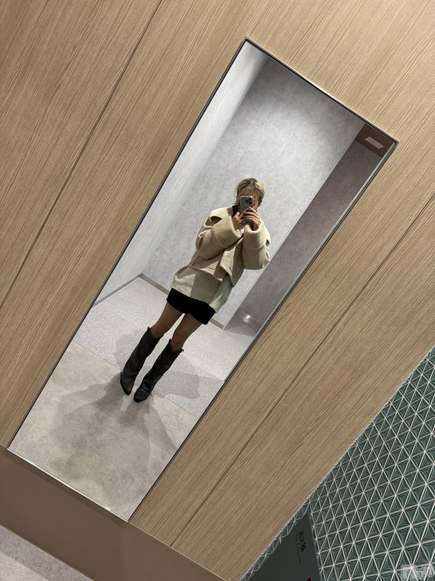 ƲХ顦Lounge en&.(饦󥸥) 2025ǯ1211ֺ̥֥ʤԤʤȡ