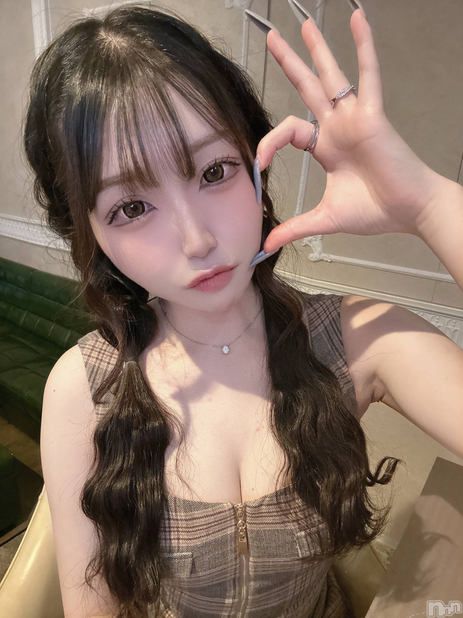 ��Ʋ����Х��顦�����Lounge en&.(�饦�󥸥���) ��2026ǯ3��17���̥�֥����֥ӥ�������