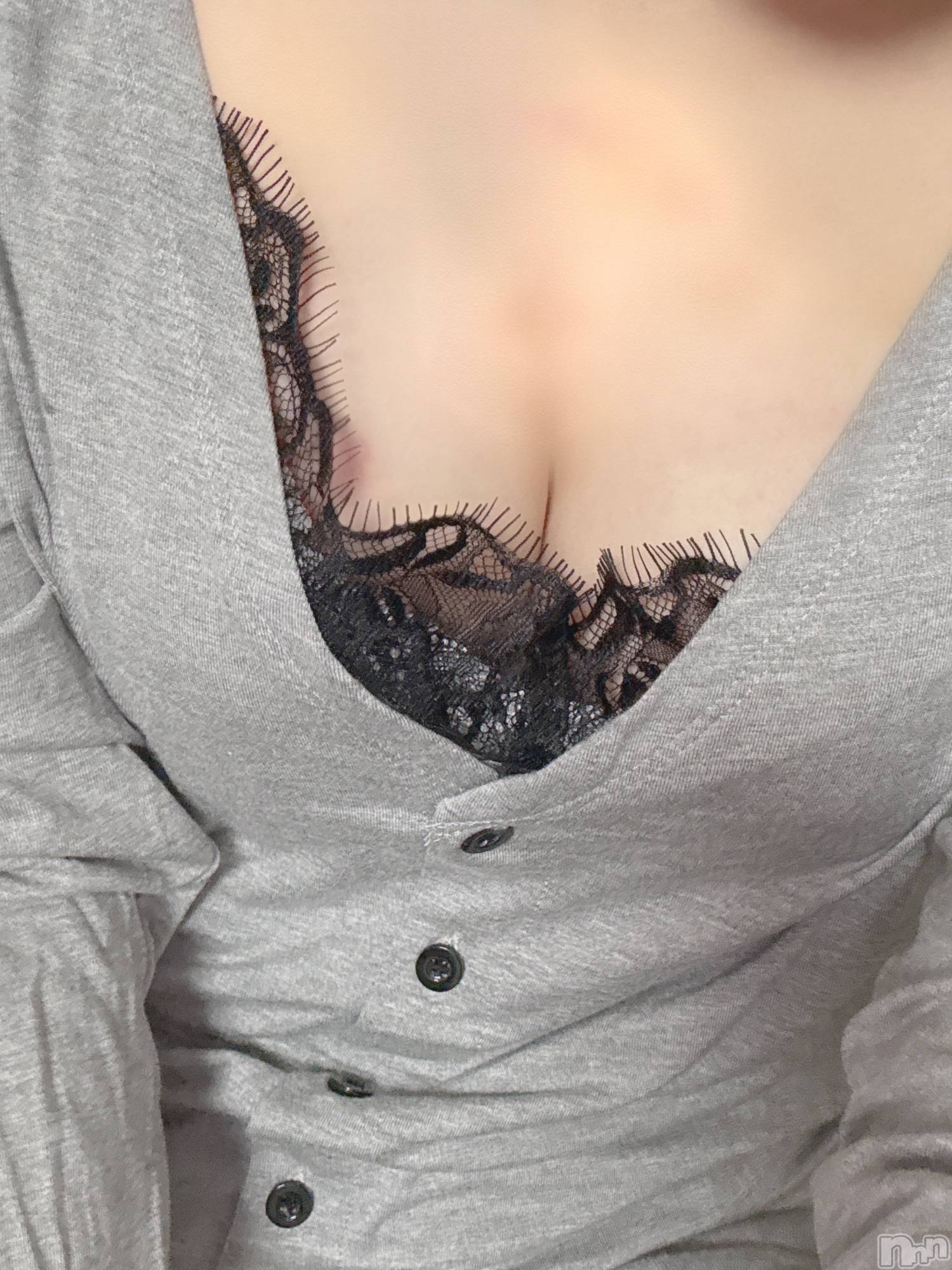 新潟おっパブSUPER ANGEL(スーパーエンジェル)百瀬ゆき(24)の2025年12月15日写メブログ「また始まったね😪」