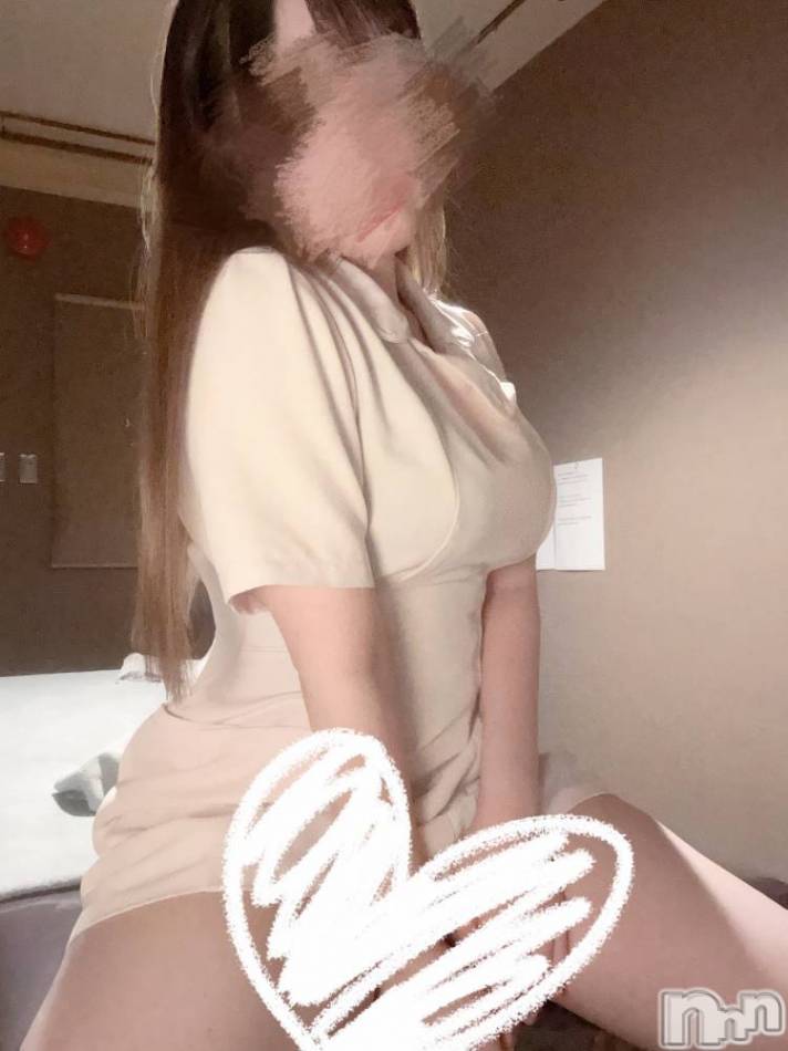 新潟メンズエステ(リノア)の2026年1月1日お店速報「謹賀新年🐴15時より受付開始致します♡」