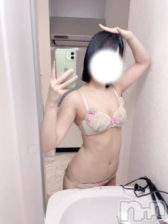 上越デリヘルBLUE BIRD上越店(ブルーバード上越店) ひかる(20)の11月29日写メブログ「初めましてのご挨拶🙇🏻‍♀️💞」