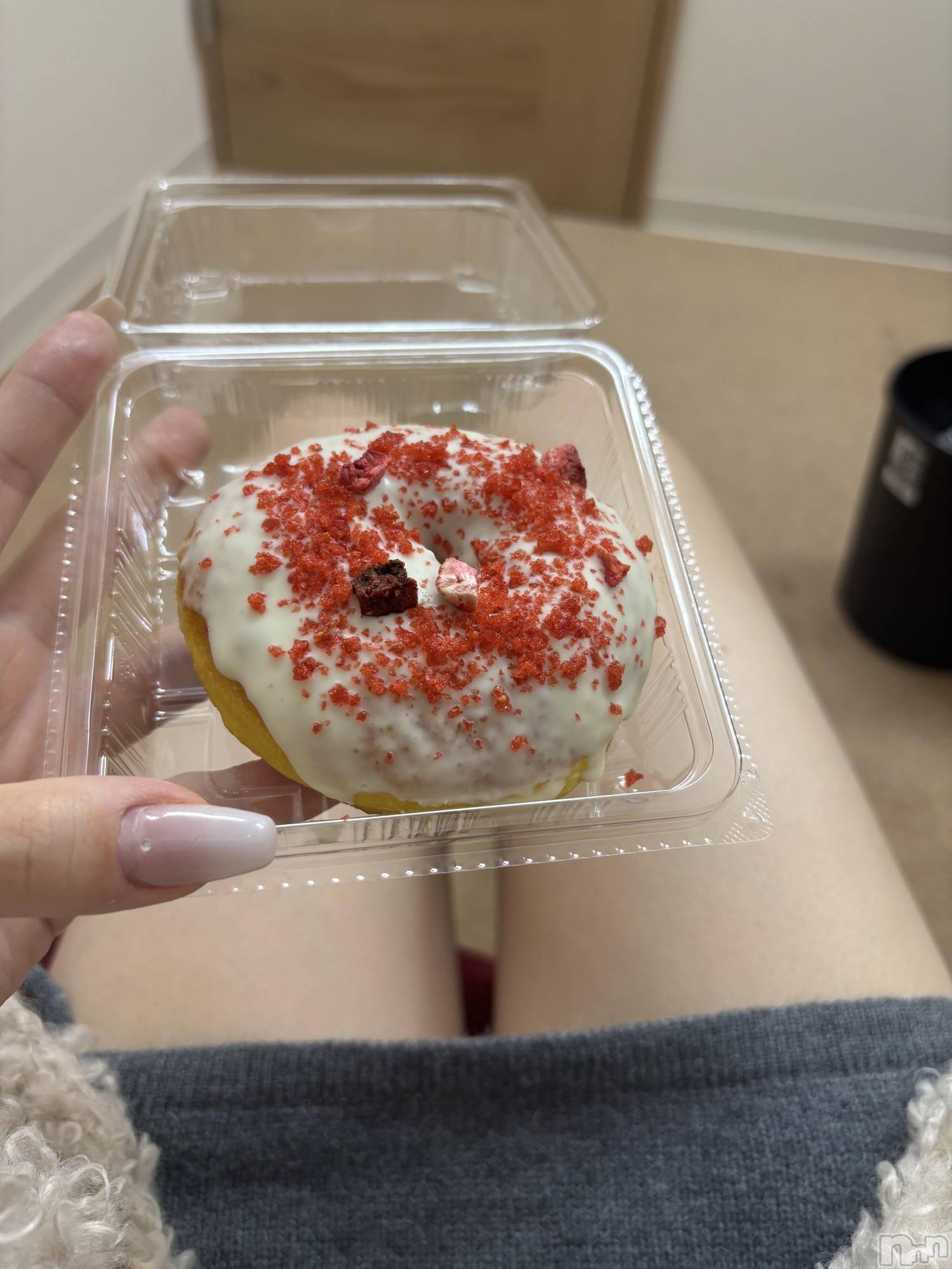 三条デリヘルLady-出稼ぎ0！地域密着デリヘル-(レディー)【新人】めいな★清楚美乳(23)の2025年12月9日写メブログ「甘いの大好き🤤」