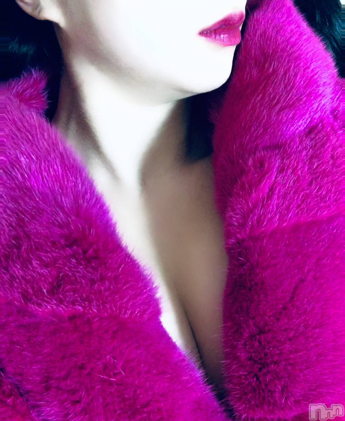 みう・新人奥様