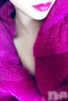 みう・新人奥様(25) 身長153cm、スリーサイズB87(D).W57.H85。新潟デリヘル 人妻不倫処　桃屋　新潟店在籍。