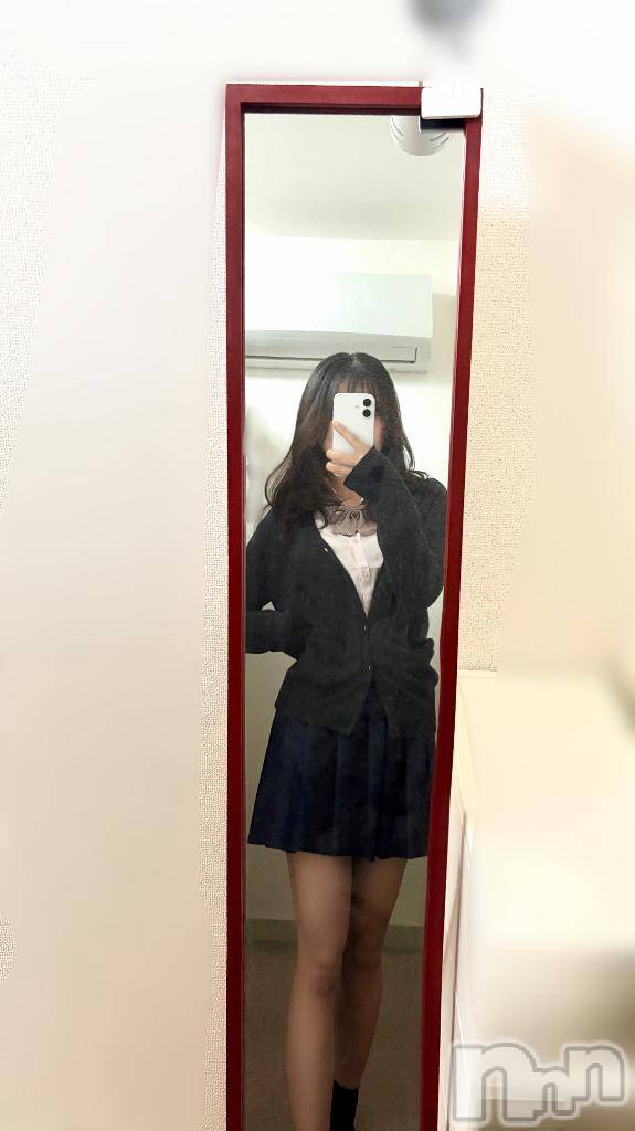 新潟デリヘルsleepy girl(スリーピーガール)体験みらんちゃん(19)の2025年12月5日写メブログ「出勤しました！！💞」