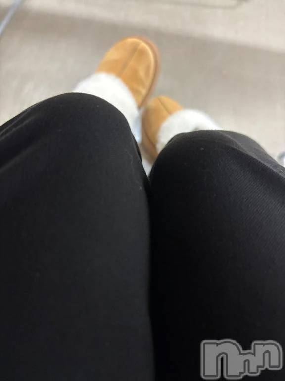 三条デリヘル新潟デリヘル倶楽部　三条店(ニイガタデリヘルクラブ　サンジョウテン) ゆら(20)の12月3日写メブログ「朝からそわそわしてます…♡」