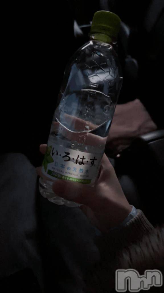 三条デリヘル新潟デリヘル倶楽部　三条店(ニイガタデリヘルクラブ　サンジョウテン)ゆら(20)の2025年12月12日写メブログ「今日のお供🩵」