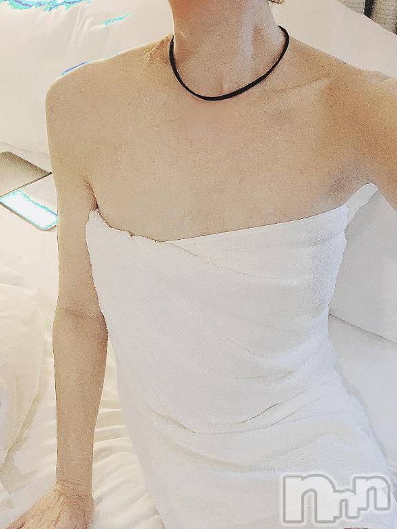 新潟デリヘル人妻不倫処　桃屋　新潟店(ヒトヅマフリンドコロモモヤ) なつめ・新人奥様(38)の3月4日写メブログ「出勤しました🤍」