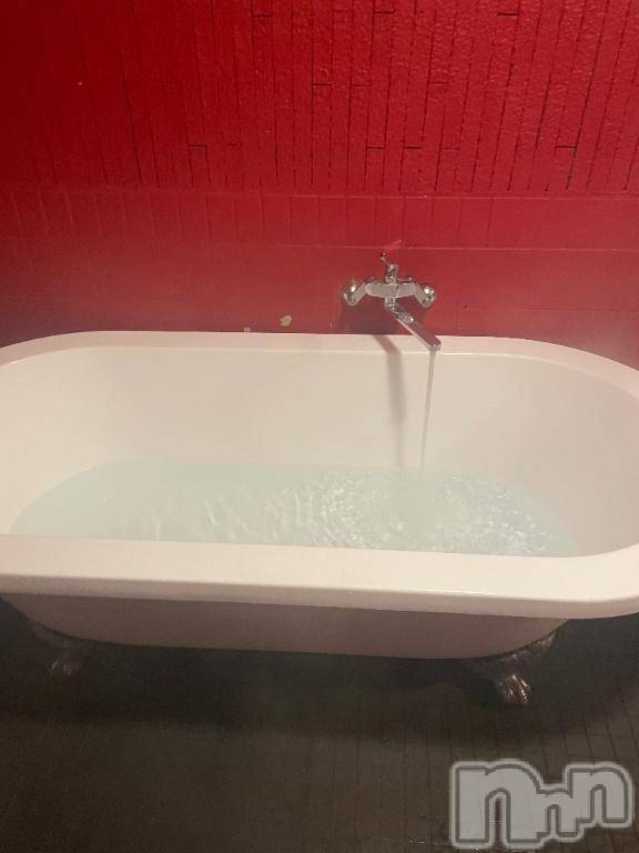 新潟ソープ新潟バニーコレクション(ニイガタバニーコレクション)ナギ(20)の2025年12月27日写メブログ「初めてのお部屋」