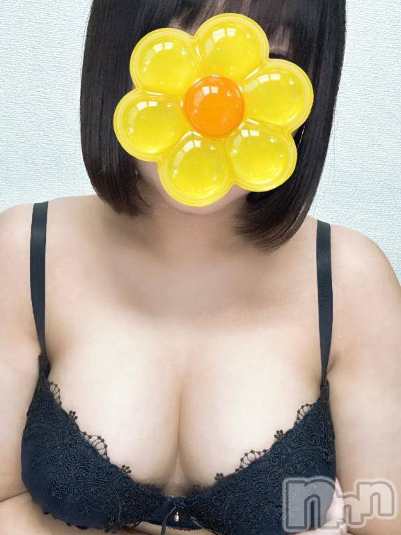 新潟デリヘル奥様特急 新潟店(オクサマトッキュウニイガタテン)まむ(22)の2026年1月28日写メブログ「出勤してます‪🫶」