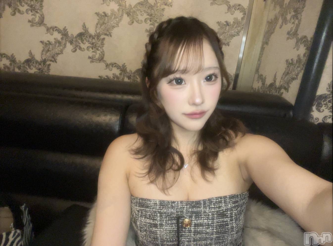 Ĺ���Х��顦�����Lounge Louis(�饦�󥸥륤) ��2026ǯ1��31���̥�֥����֤����