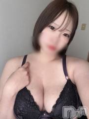 新潟デリヘル奥様特急 新潟店(オクサマトッキュウニイガタテン) なる(19)の12月8日写メブログ「出勤してます！」