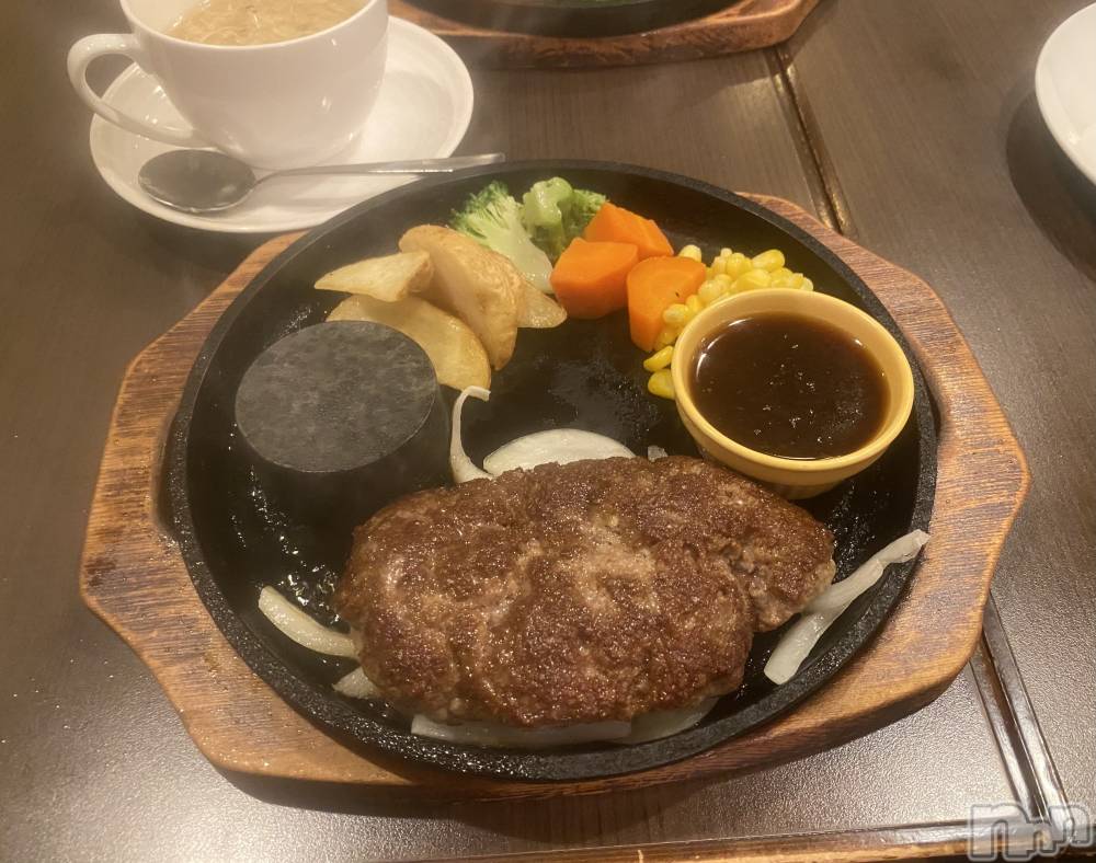 ��Į����Х��顦�����Daphne(���ե�) �ߤ��Ȥ�10��20���̥�֥����֥ϥ�С���🍽��