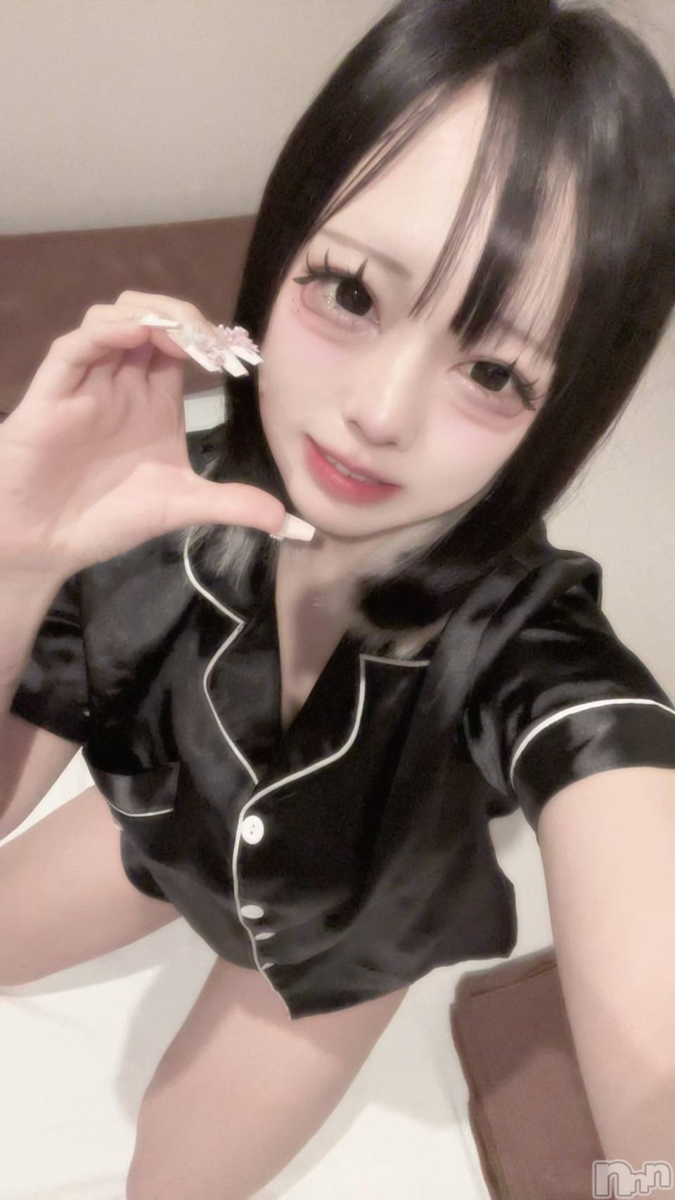 るあ【新人】神乳最強天使