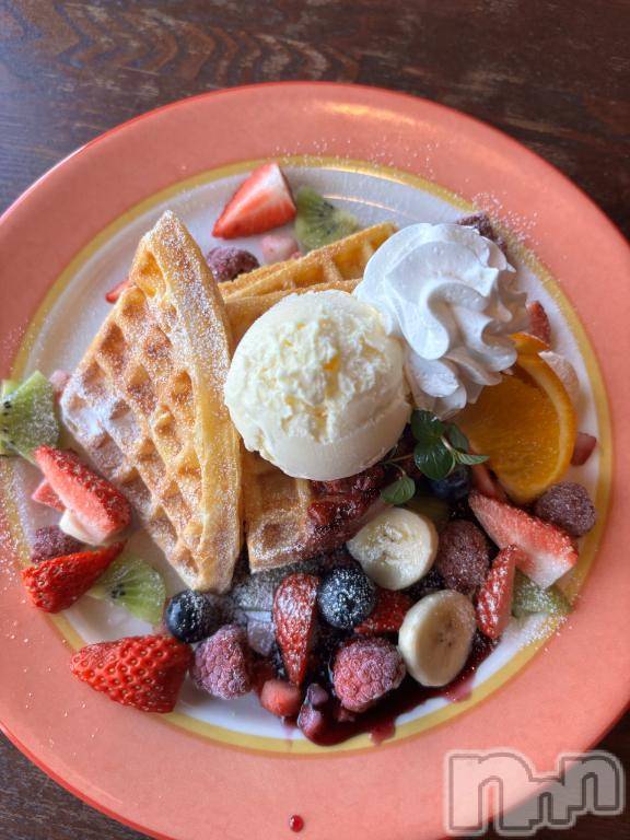 新潟デリヘルMelt(メルト)【新人】えな(26)の2026年1月15日写メブログ「ご飯たべれるのって幸せだよね♡」