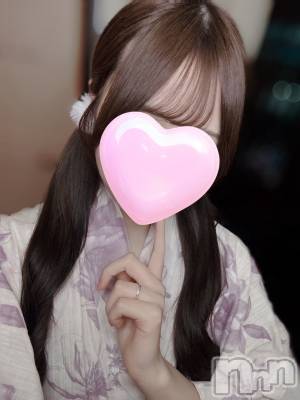 体験みみちゃん(18) 身長155cm、スリーサイズB86(D).W55.H83。新潟デリヘル sleepy girl(スリーピーガール)在籍。