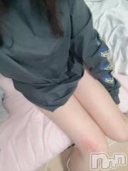 上越デリヘルBLUE BIRD上越店(ブルーバード上越店) りな(23)の12月31日写メブログ「年越し前夜、私のところ来るでしょ？🌙🤍」