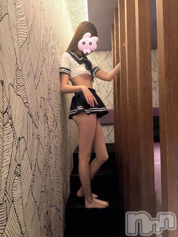 上越デリヘルBLUE BIRD上越店(ブルーバード上越店) りいさ(23)の1月3日写メブログ「脚の長さわかるかな🦵🏻」