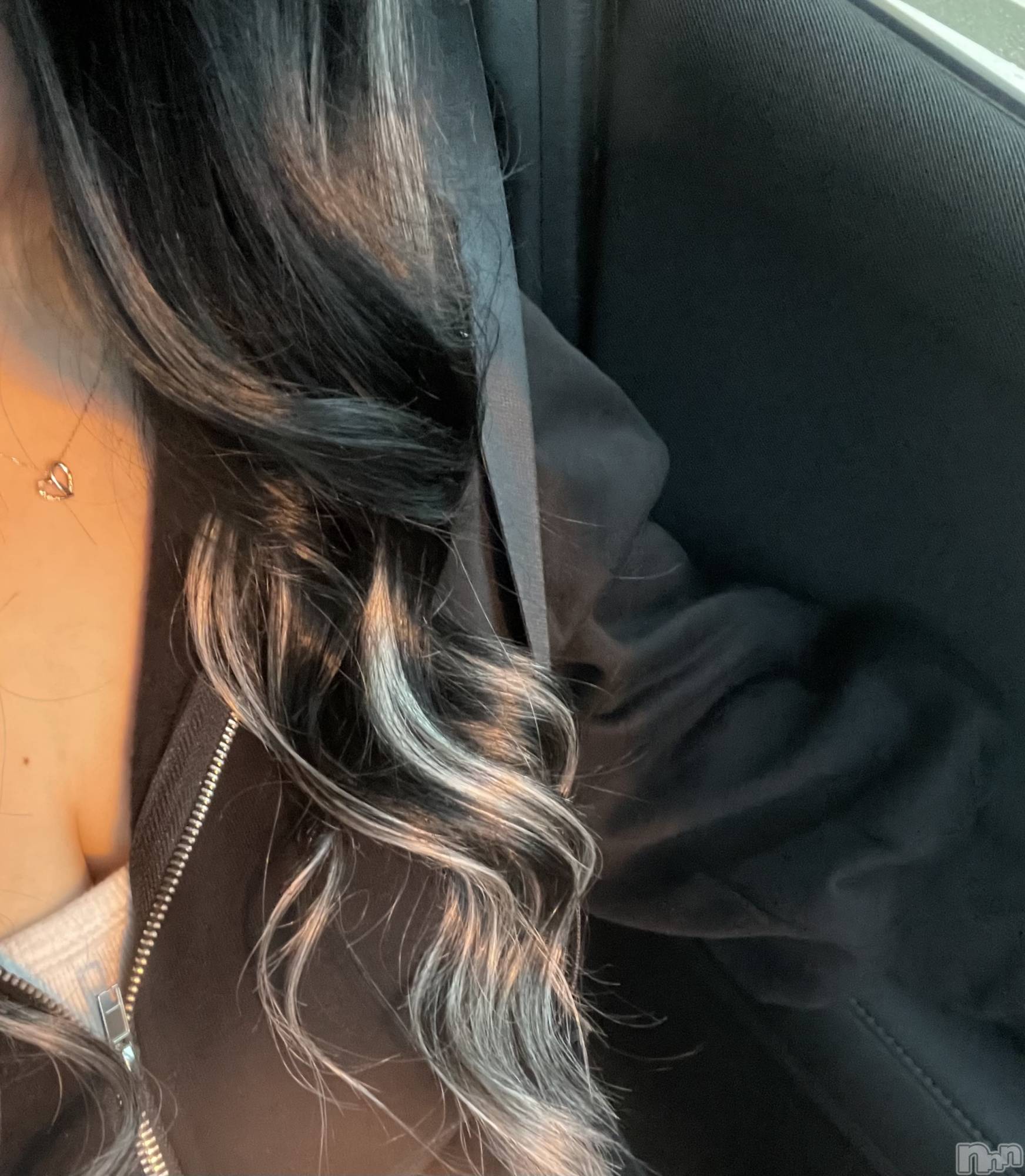 新潟メンズエステあろまえすて＠新潟(アロマエステアットニイガタ)羽海＊うみ(23)の2026年4月20日写メブログ「えっちな手つきで💓」