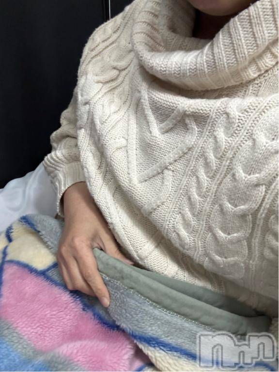 新潟デリヘル奥様特急 新潟店(オクサマトッキュウニイガタテン) いとり(39)の1月2日写メブログ「今日も寒いですねぇ……」