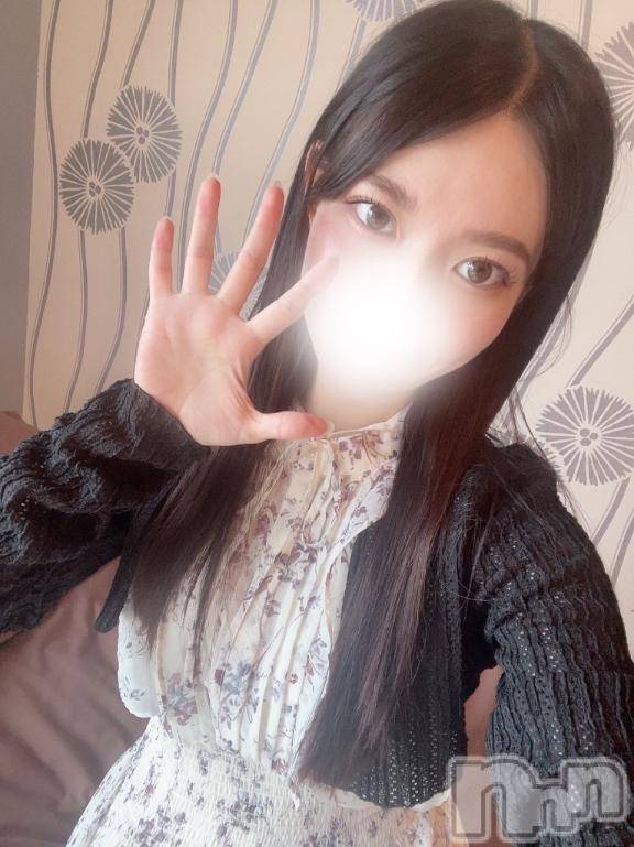 新潟デリヘル奥様特急 新潟店(オクサマトッキュウニイガタテン)しいな(26)の2026年1月7日写メブログ「待っててね🥺」