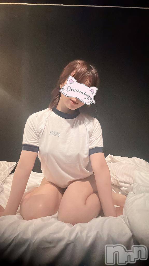 新潟デリヘル奥様特急 新潟店(オクサマトッキュウニイガタテン)にいな(25)の2026年1月26日写メブログ「今日🤍」