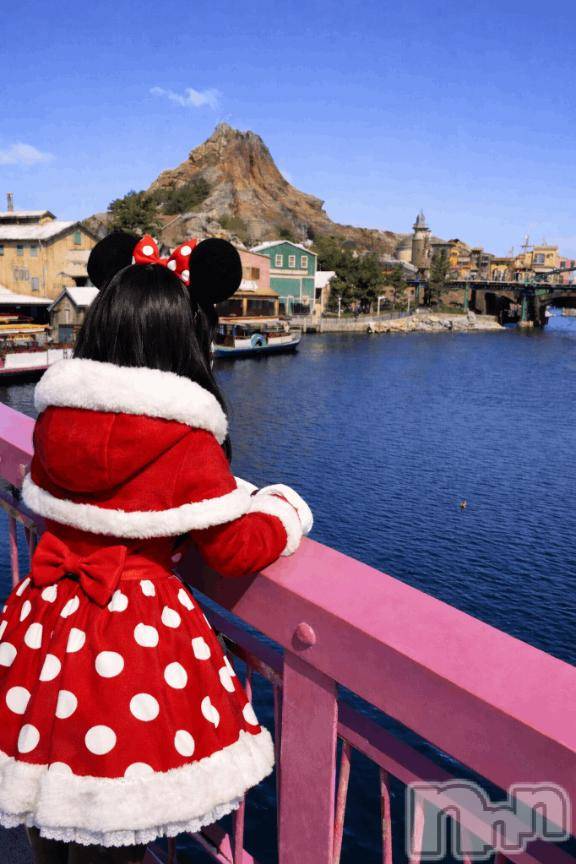 新潟デリヘル奥様特急 新潟店(オクサマトッキュウニイガタテン)みお(26)の2026年2月17日写メブログ「バウンドコーデって言うんだって」