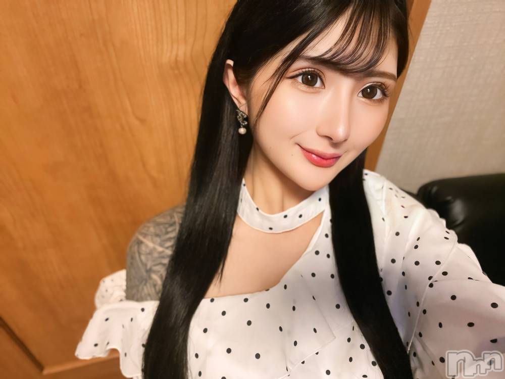 ���ܱ������ʥå��������륺�С�Lounge FLEUR(�饦�󥸥ե롼��) �椫��2��16���̥�֥����֤��������