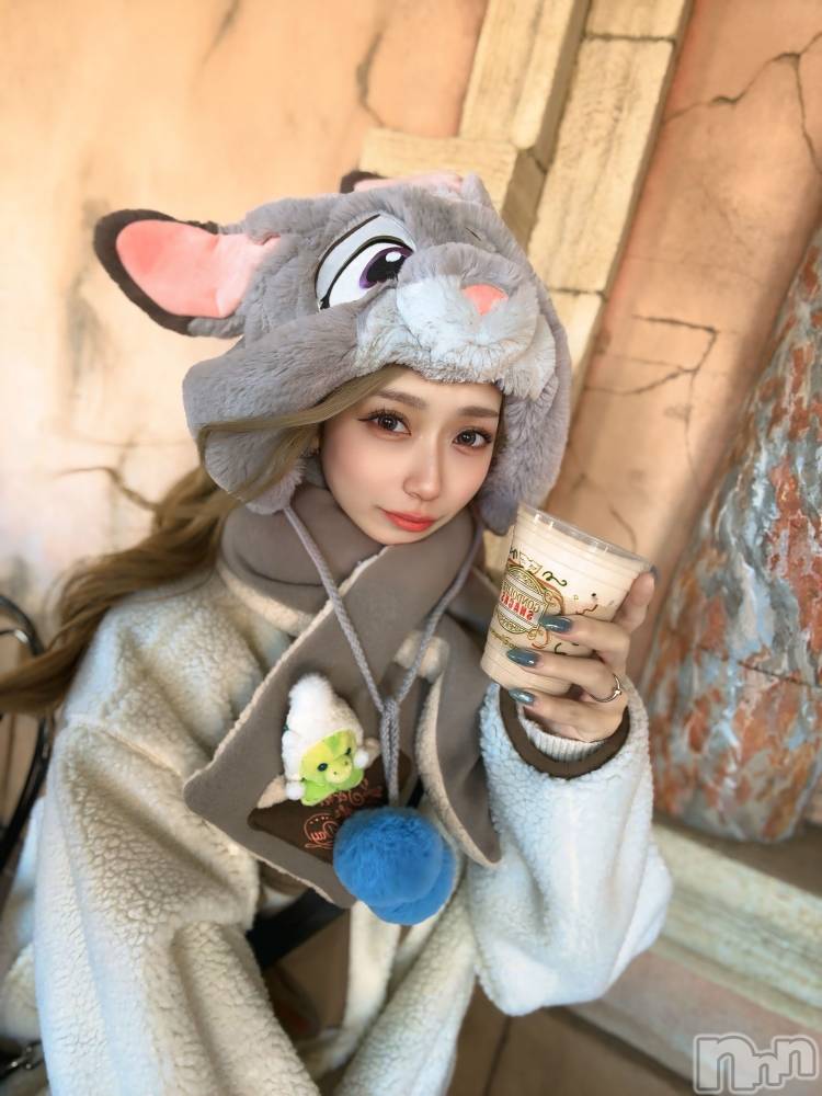 ���ܱ������ʥå��������륺�С�Lounge FLEUR(�饦�󥸥ե롼��) �ޤߤ�1��19���̥�֥����֥����ȥԥ���