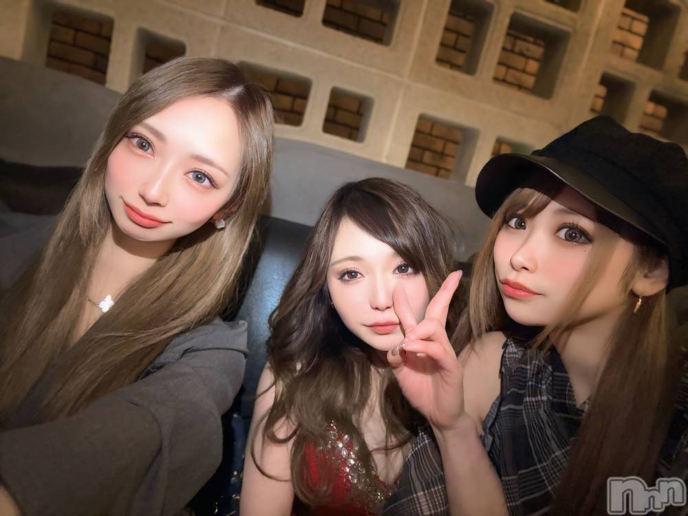 ���ܱ������ʥå��������륺�С�Lounge FLEUR(�饦�󥸥ե롼��) �ޤߤ�4��13���̥�֥����֤�����ͤǤ���💖��