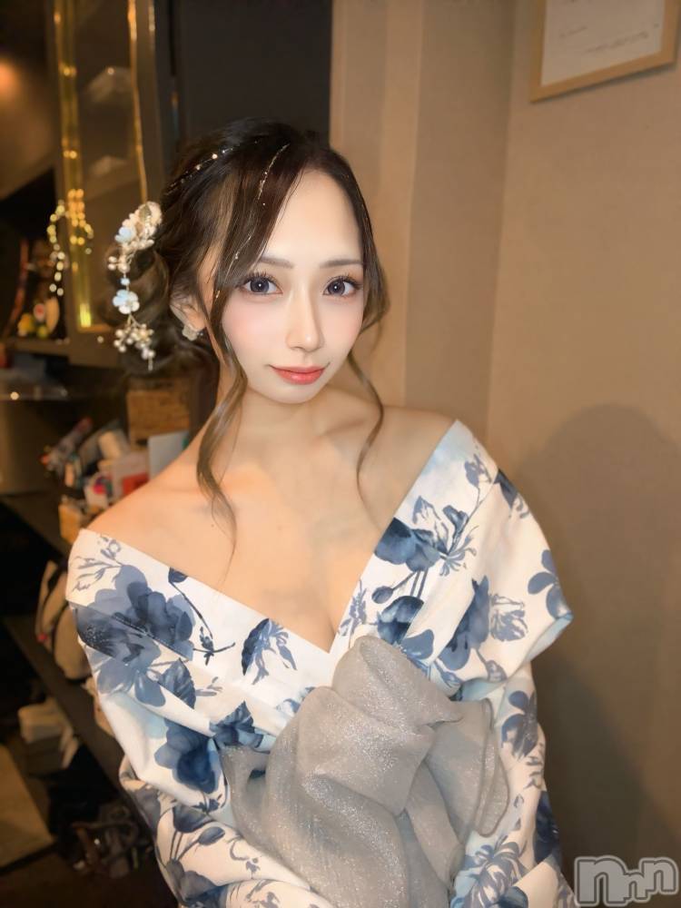 ���ܱ������ʥå��������륺�С�Lounge FLEUR(�饦�󥸥ե롼��) �ޤߤ�9��3���̥�֥���������
