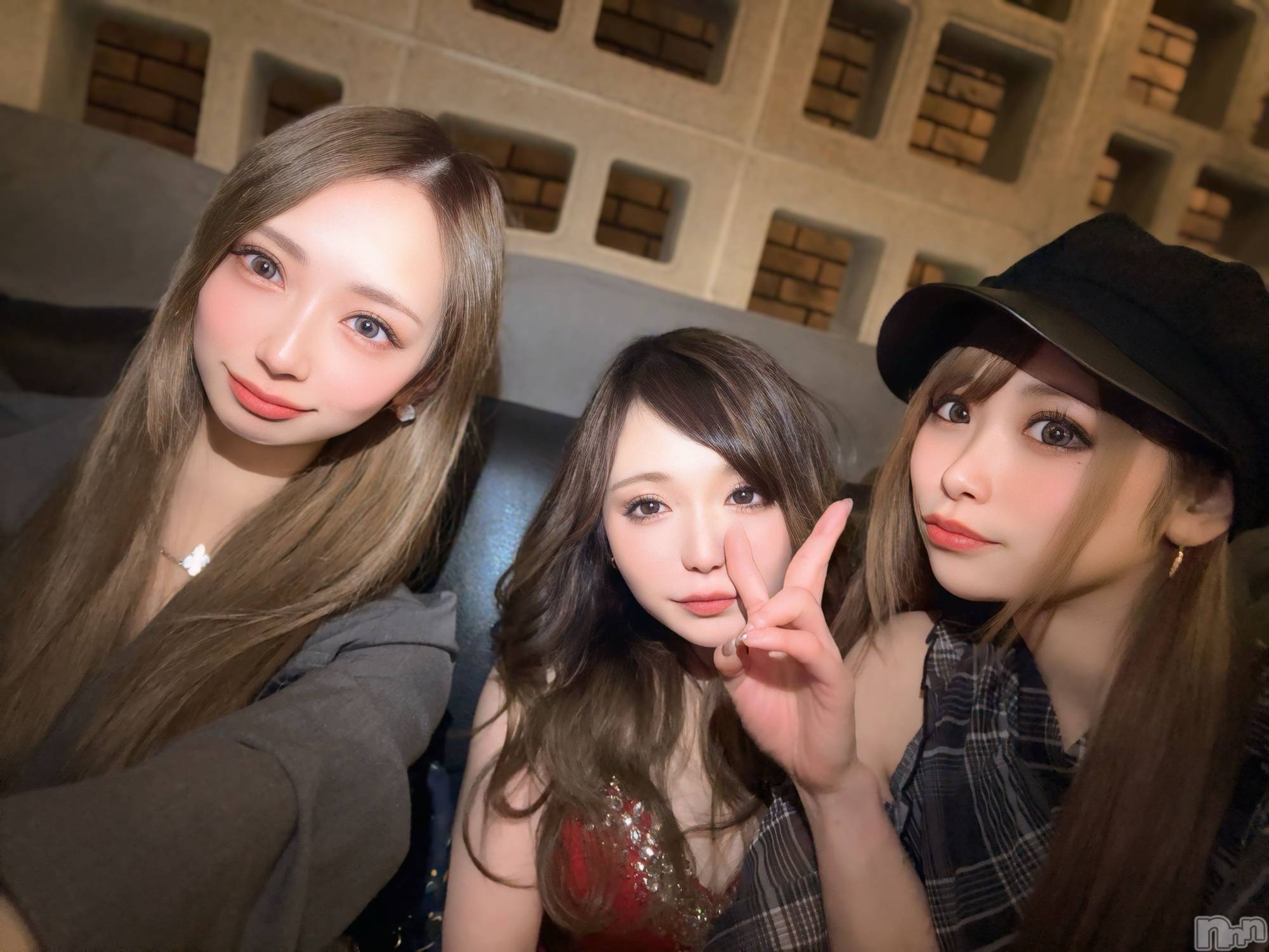 ���ܱ������ʥå��������륺�С�Lounge FLEUR(�饦�󥸥ե롼��) ��2026ǯ4��13���̥�֥����֤�����ͤǤ���💖��