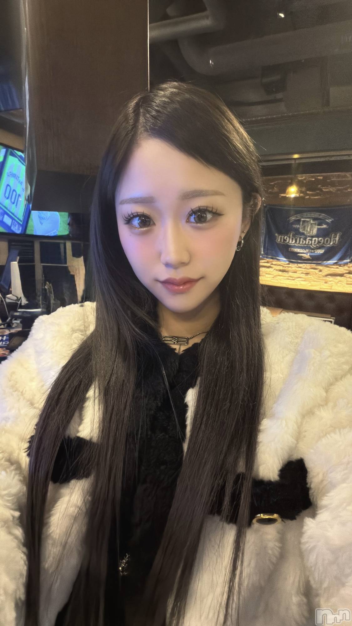 ���ܱ������ʥå��������륺�С�Lounge FLEUR(�饦�󥸥ե롼��) ��2026ǯ3��17���̥�֥�����3��17�� 18��30ʬ�Υ֥�����