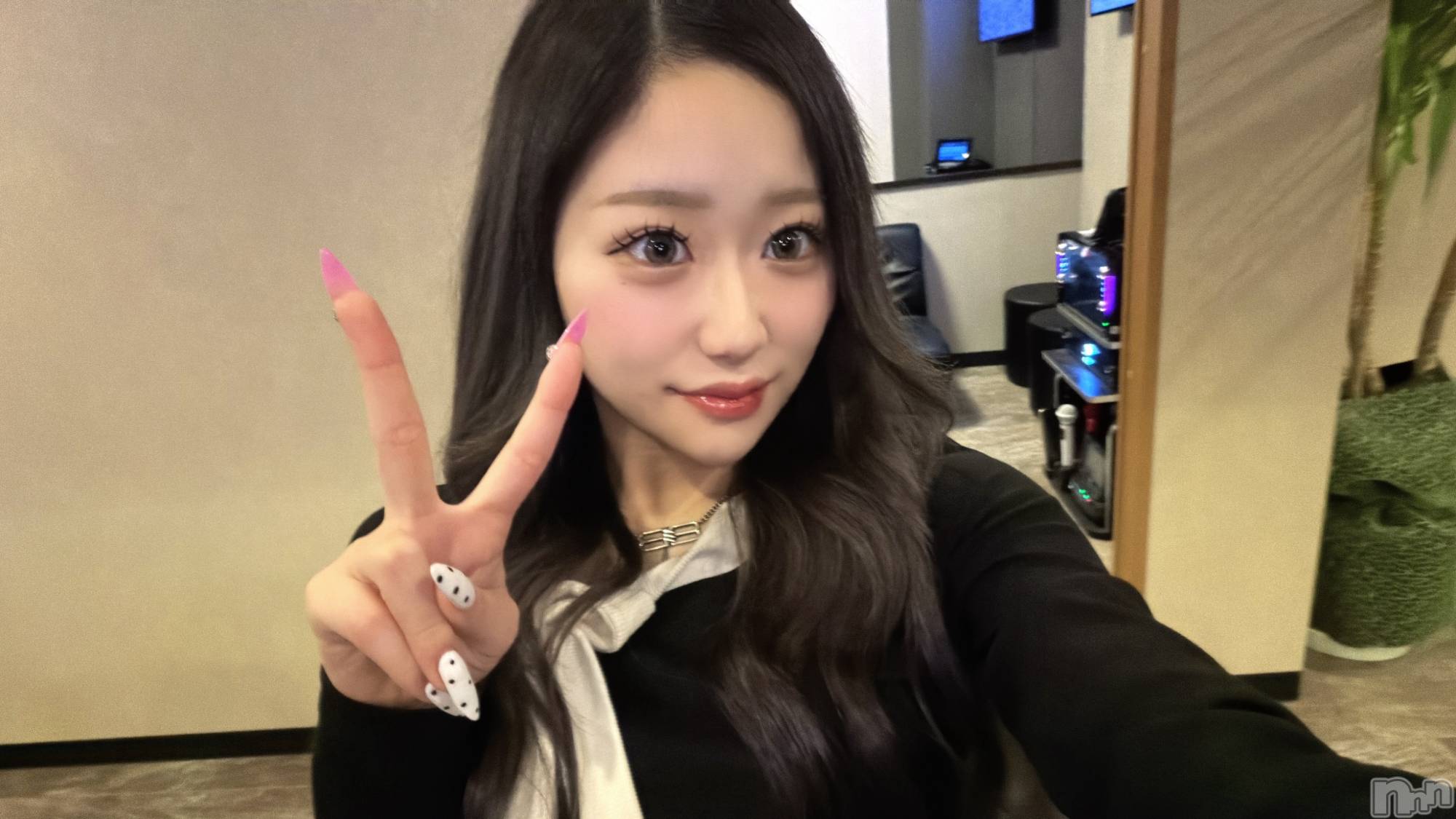 ���ܱ������ʥå��������륺�С�Lounge FLEUR(�饦�󥸥ե롼��) ��2026ǯ3��24���̥�֥�����3��24�� 20��19ʬ�Υ֥�����