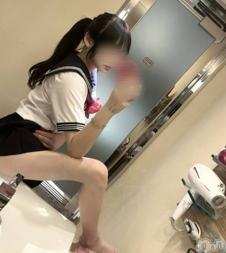 新潟デリヘルRouge(ルージュ) 新人☆初美 ゆき(18)の2月25日写メブログ「セーラー服👗💞」