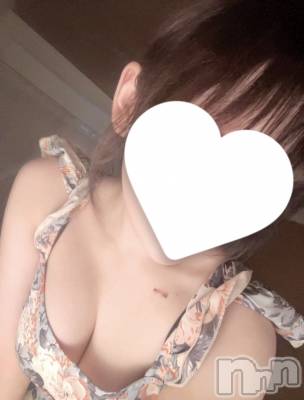 初出勤☆初美 ゆき(18) 身長154cm、スリーサイズB89(F).W57.H87。新潟デリヘル Rouge(ルージュ)在籍。