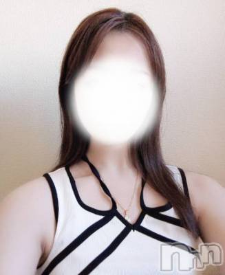 体験入店☆あや(19) 身長158cm、スリーサイズB83(D).W57.H84。三条デリヘル コスプレ専門店　BLUE MOON(ブルームーン)在籍。