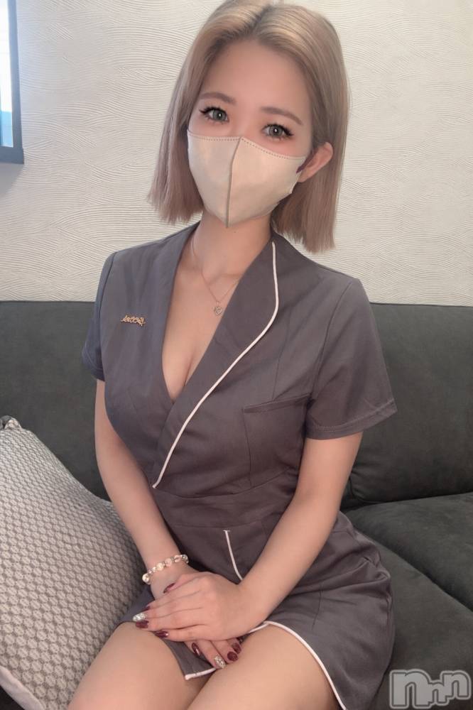 長岡メンズエステMen's Care DAVID(メンズケア ダヴィデ) NeNeの3月17日写メブログ「制服増えたの見てほしい🤍続きあるよ…？」