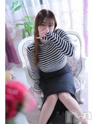 わかな(25) 身長163cm、スリーサイズB90(G以上).W59.H86。上越デリヘル HONEY(ハニー)在籍。