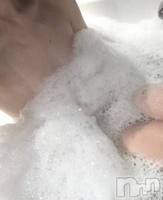 上越デリヘル BLUE BIRD上越店(ブルーバード上越店) いぶき(22)の1月26日写メブログ「一緒にあったまろ？🫧」