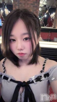 ���ܱ�������Х��顦�����club Eight(����֡�������) �ߤ�(19)��4��7���̥�֥����֤ˤ���