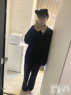 みれ(A)(24) 身長173cm、スリーサイズB84(C).W57.H85。新潟デリヘル A(エース)在籍。